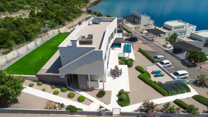 Unbezahlbarer Standort, Villa Bilo Idro, ein luxuriöses Ferienhaus mit beheiztem Pool in Dalmatien Posedarje